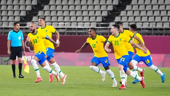 No palco do penta, Brasil e Espanha disputam ouro no futebol masculino